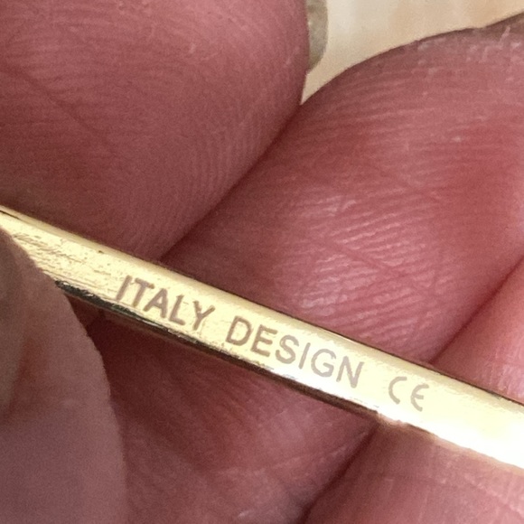 Reader foldable glasses with fun case 1.75 - Picture 8 of 14